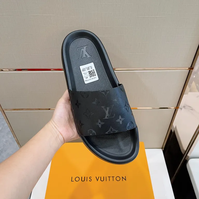 Louis Vuitton Shoe 